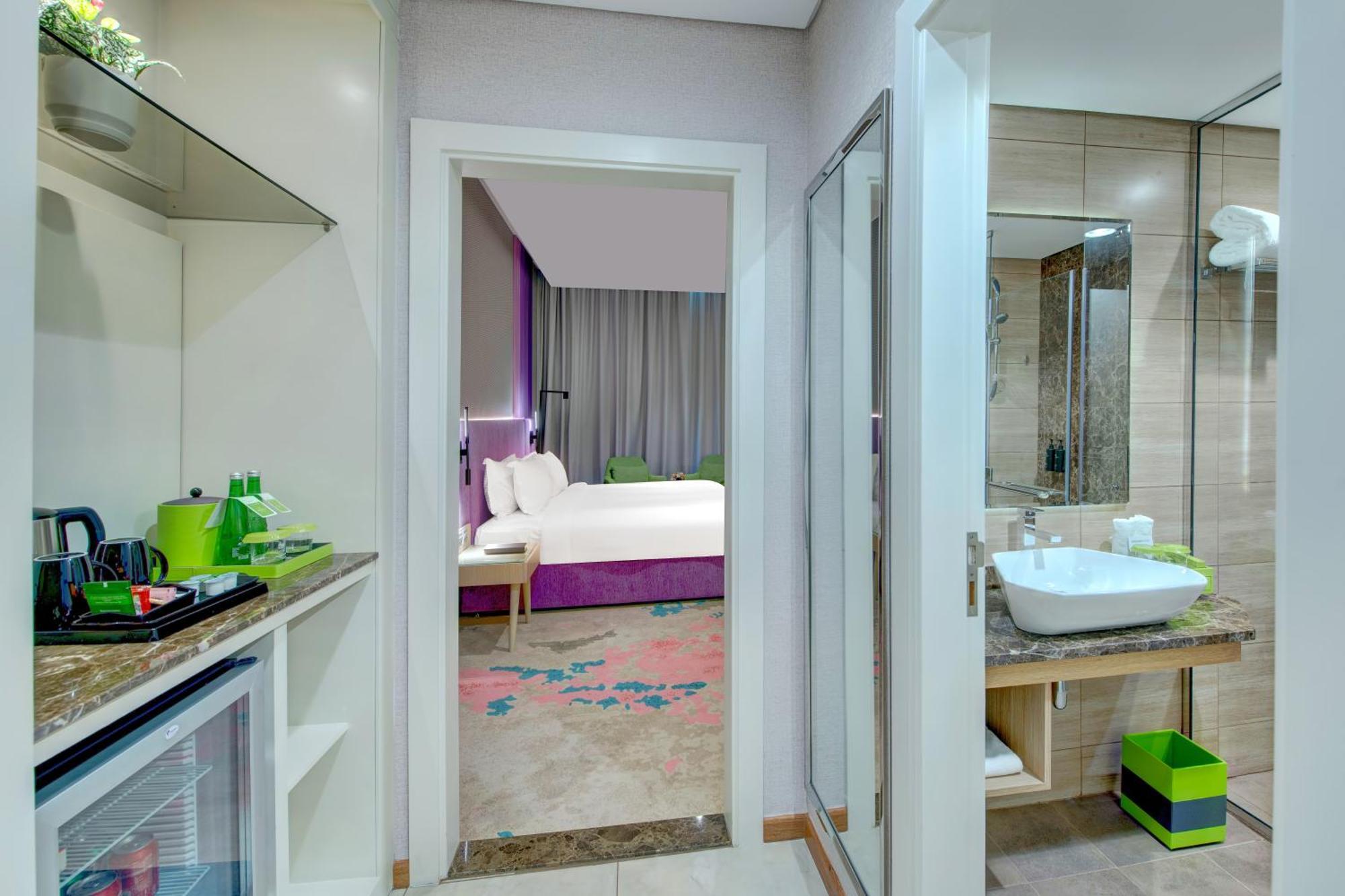 Hotel La Quinta By Wyndham Abu Dhabi Al Wahda Extérieur photo