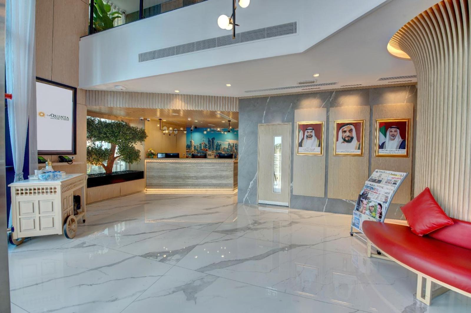 Hotel La Quinta By Wyndham Abu Dhabi Al Wahda Extérieur photo