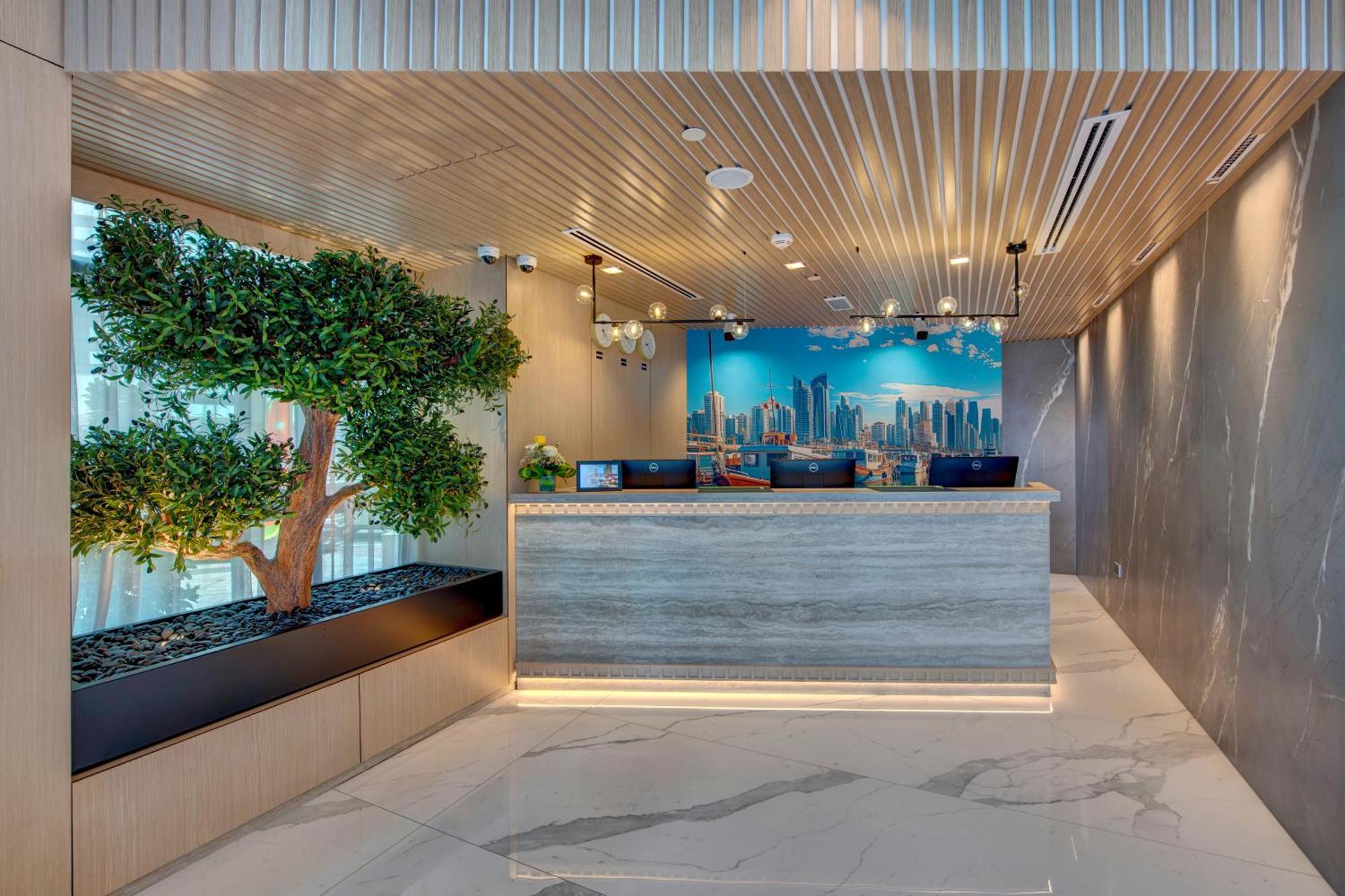Hotel La Quinta By Wyndham Abu Dhabi Al Wahda Extérieur photo