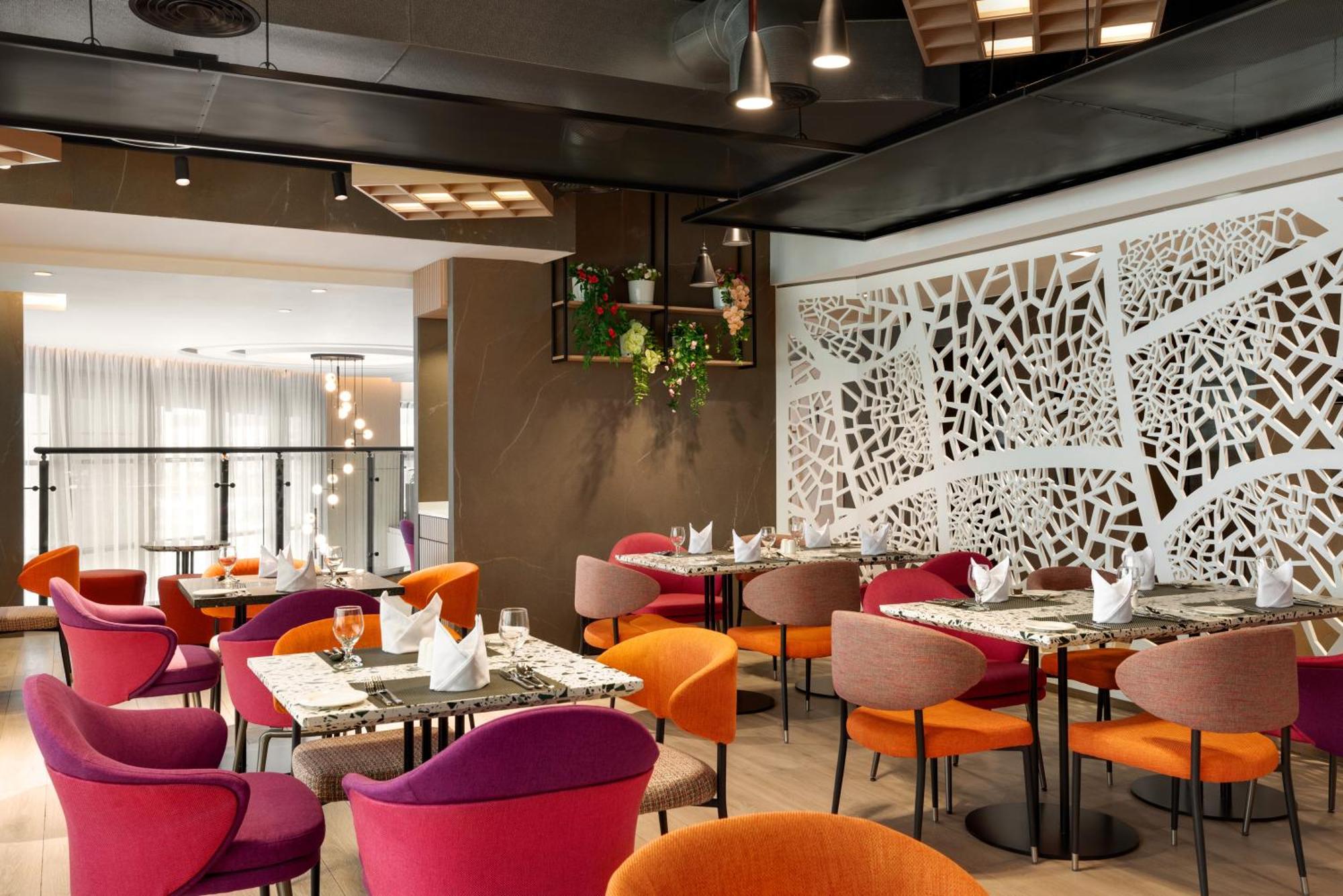 Hotel La Quinta By Wyndham Abu Dhabi Al Wahda Extérieur photo